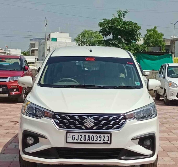 Second Hand Maruti Ertiga CNG