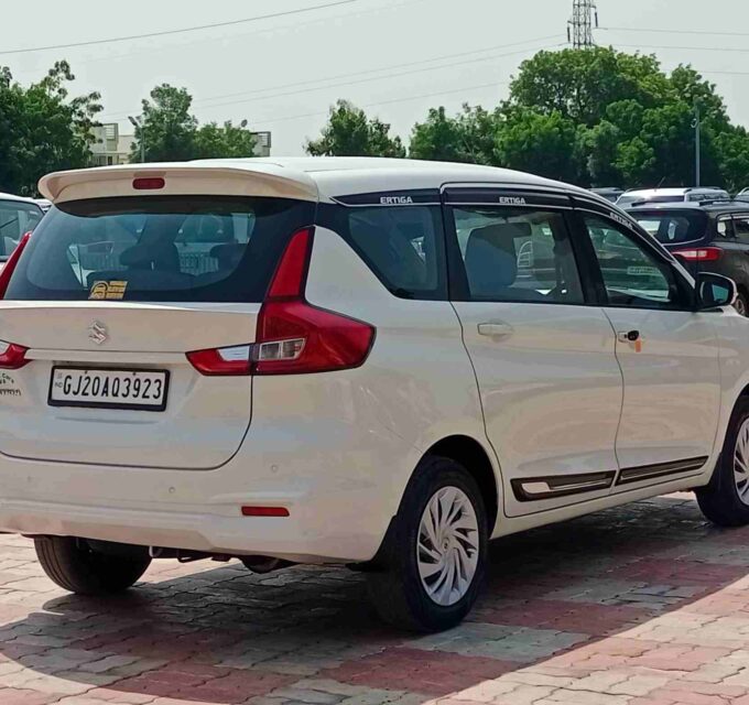 Second Hand Maruti Ertiga CNG